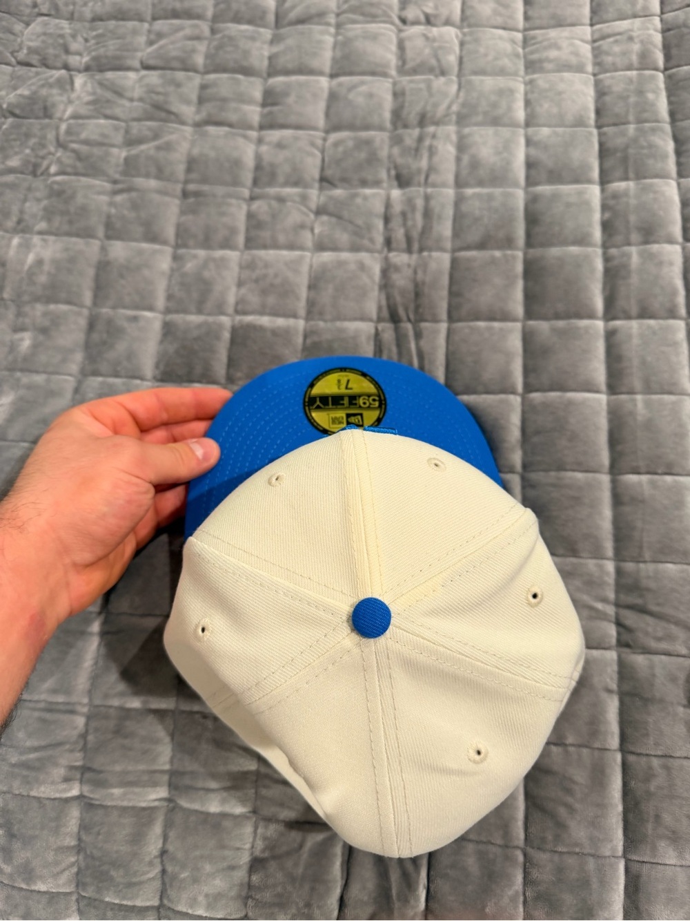 New Era 59FIFTY Fitted Cap - White, Black & Light Blue - Picture 6 of 7